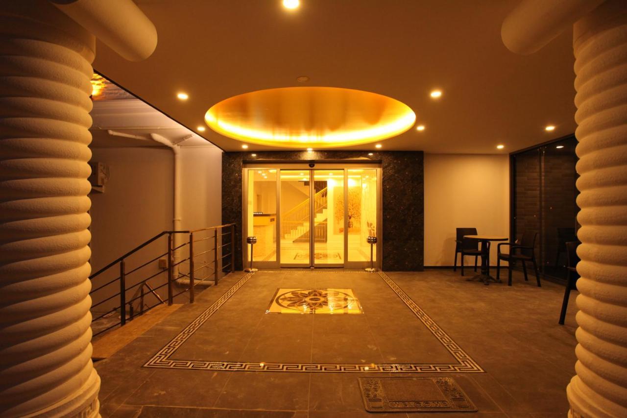 Golden Spark Aparthotel Анталия Екстериор снимка