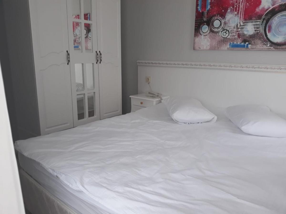 Golden Spark Aparthotel Анталия Екстериор снимка